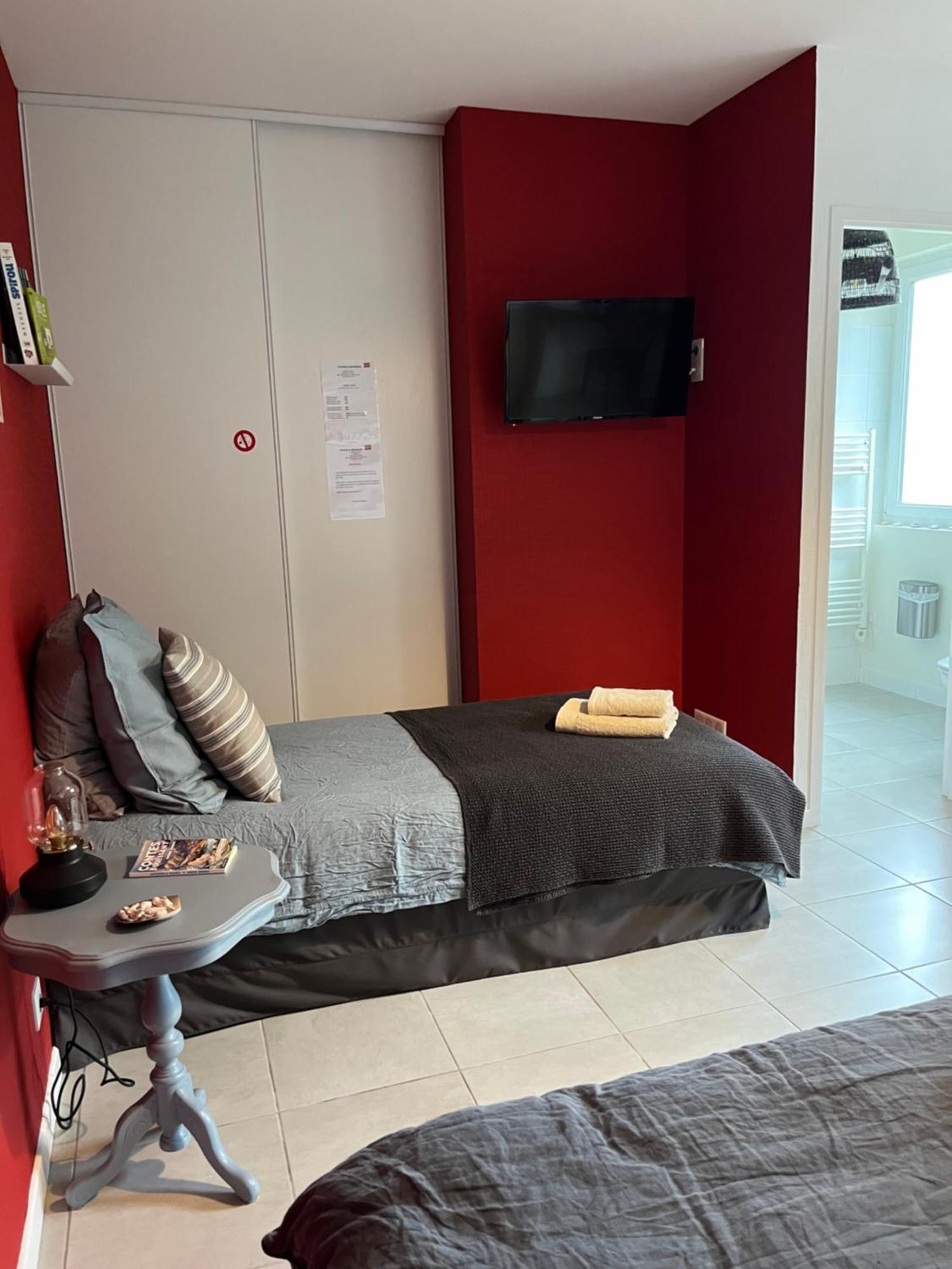 L'Atelier De Mezareun Bed & Breakfast Ushant Ngoại thất bức ảnh